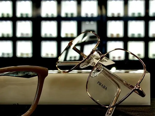 Prada brille